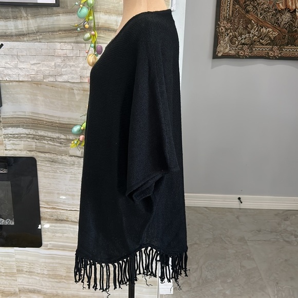 Valerie‎ Stevens 1 Piece Fringe Black Tunic. Size 2X (814) - Picture 4 of 9